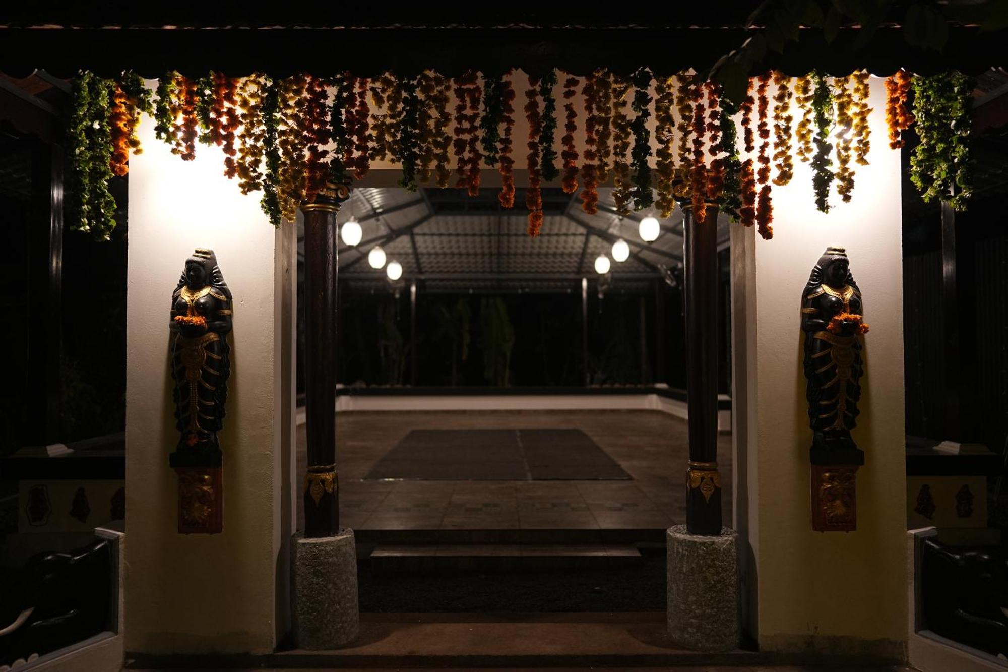 Kayyalas Courtyard Thrissur Dış mekan fotoğraf